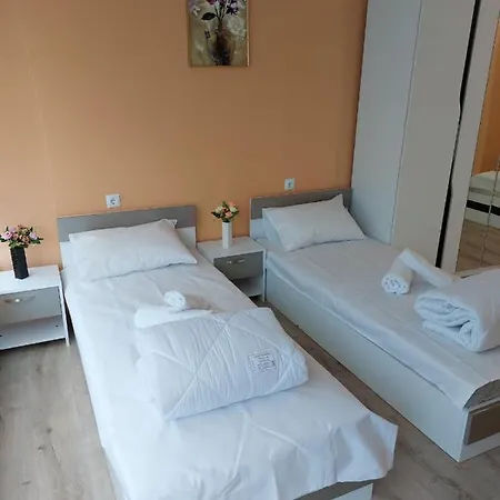 Hotel Gazi 3*